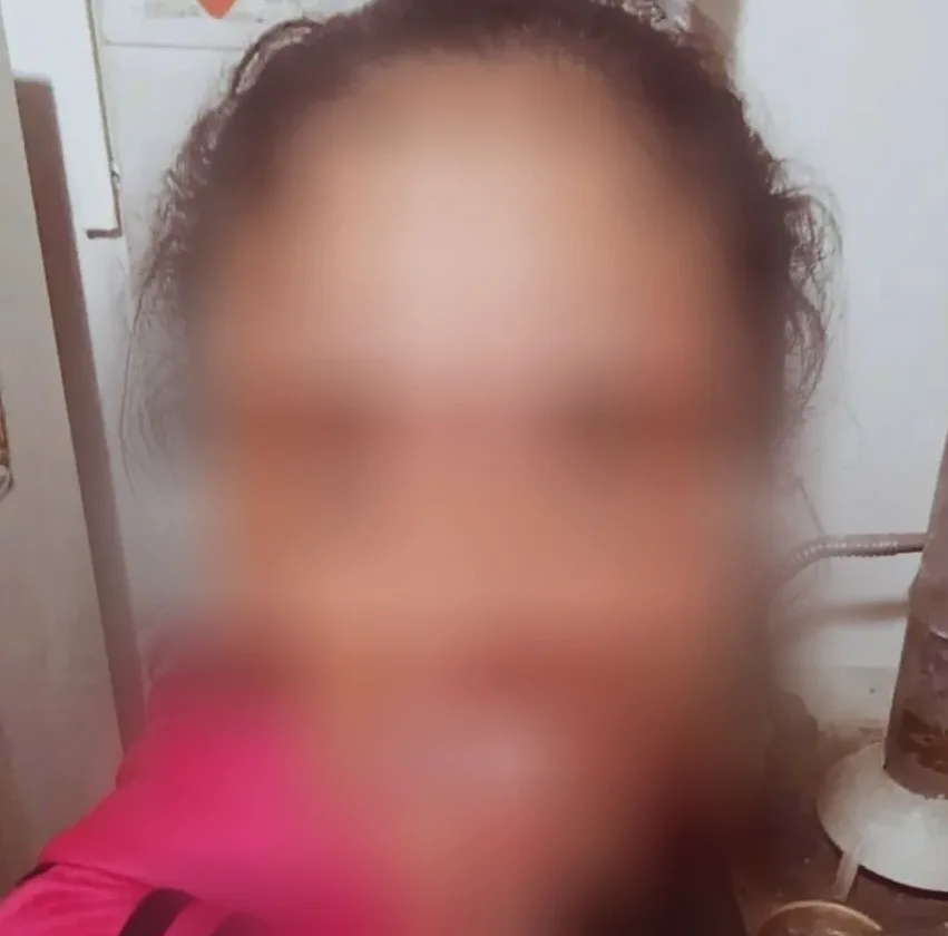 Amara, 39