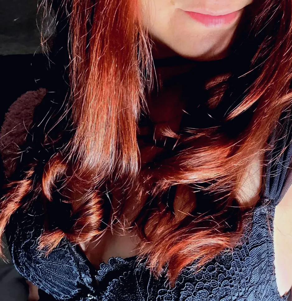 Angharad, 29
