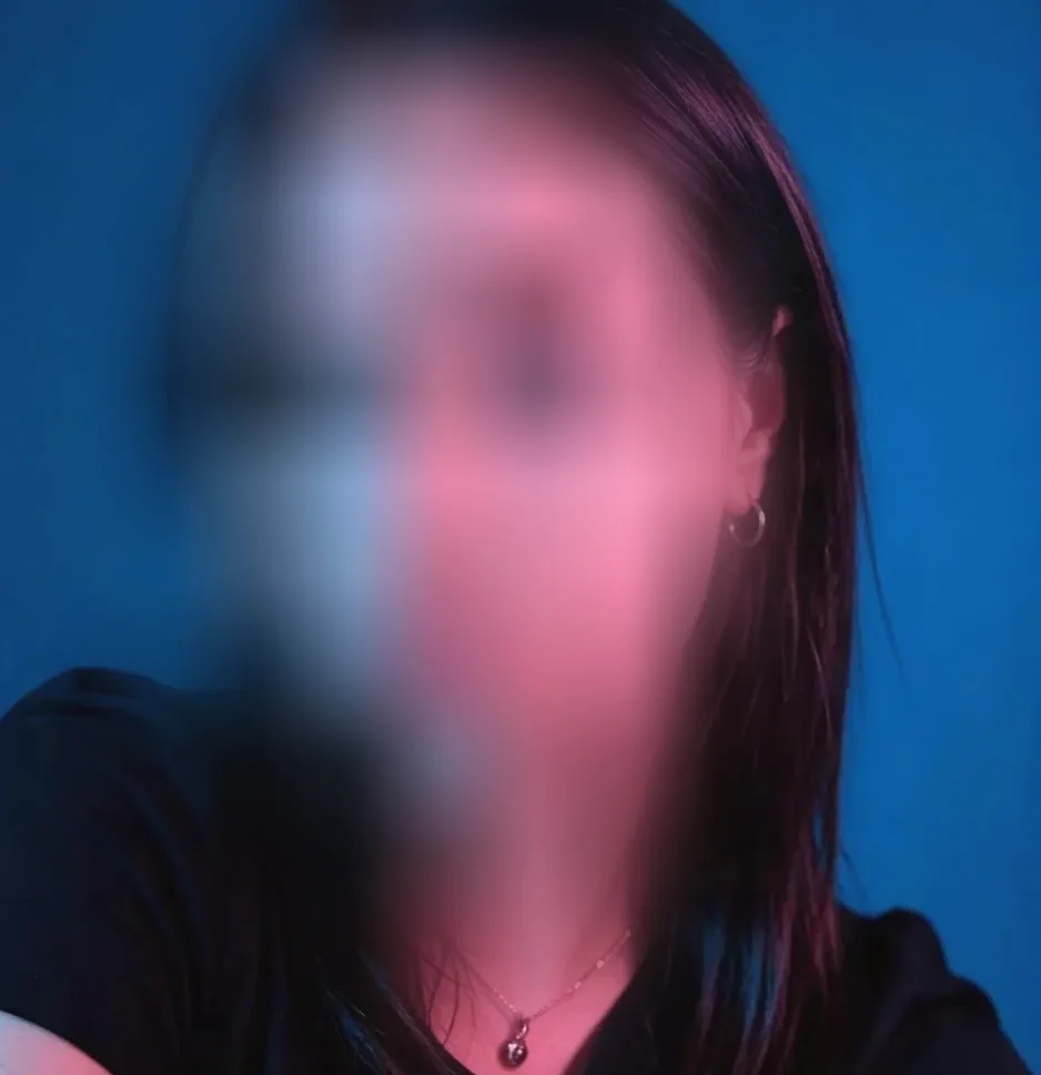 Emily, 20