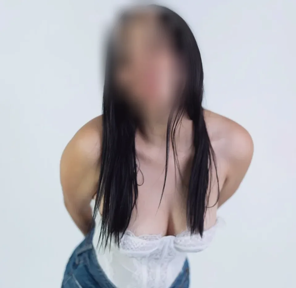 Rana, 23
