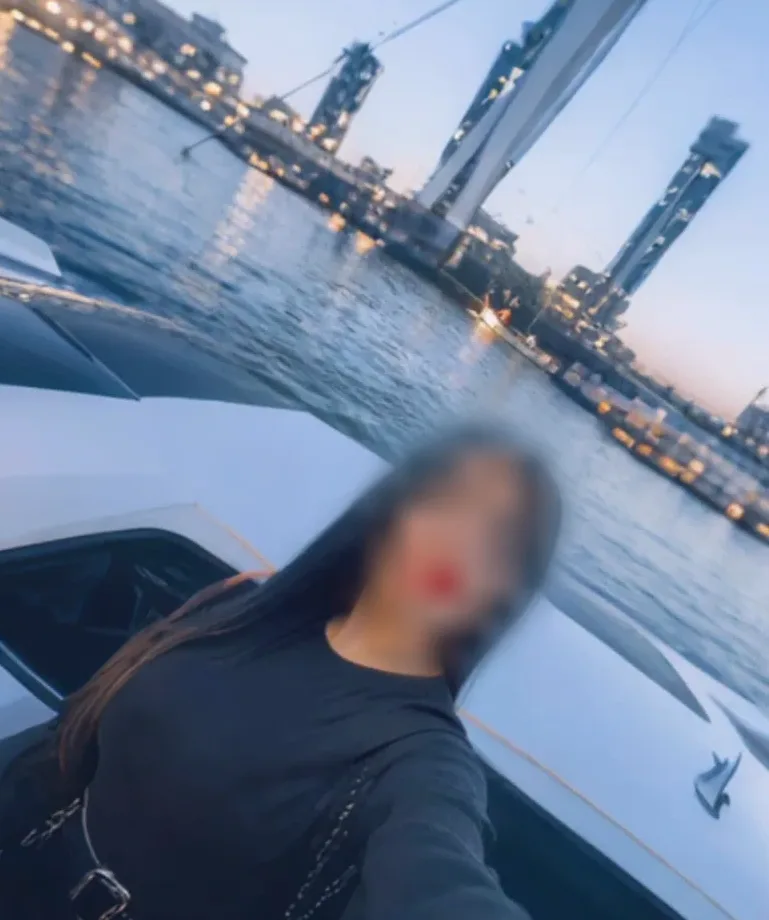 Rana, 35